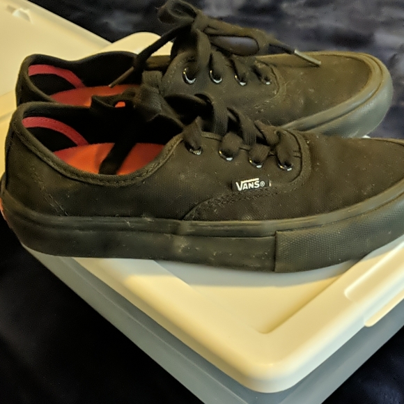 Vans - Picture 4 of 4